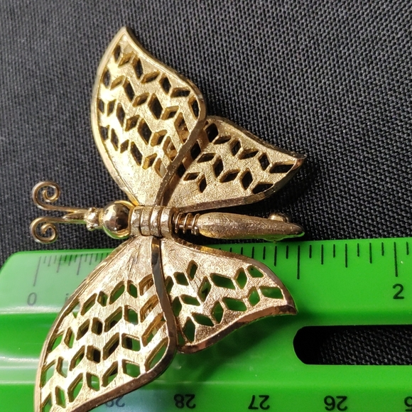 2/$45 Vintage Butterfly Duo Pendants - Picture 14 of 15